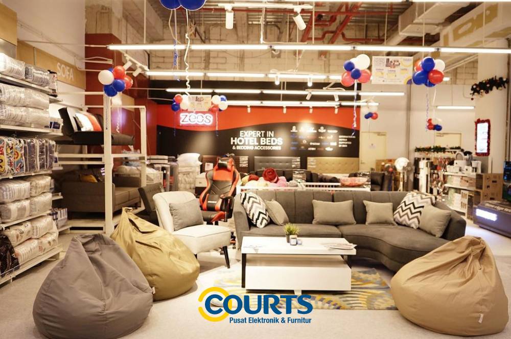 Telah Dibuka COURTS di AEON MALL Jakarta Garden City