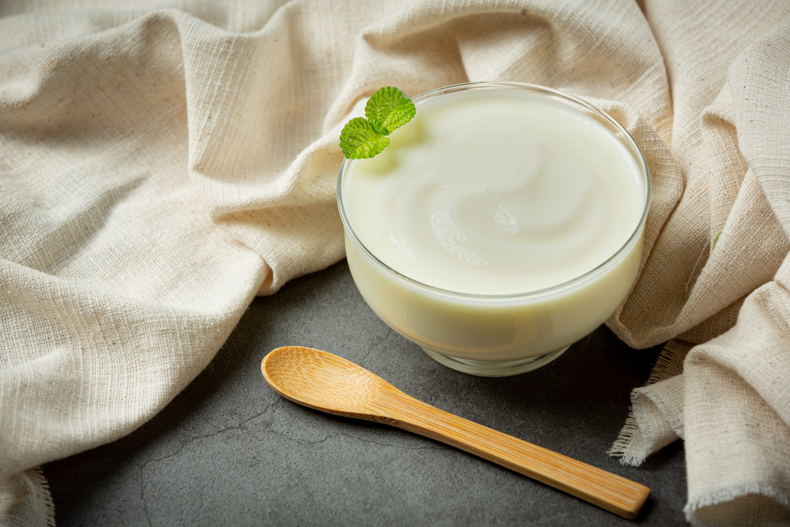 Cara Membuat Yogurt Sendiri di Rumah Agar Lebih Kental