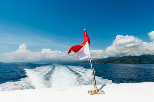 14 Tips Menghadapi Cuaca Panas Saat Agustusan