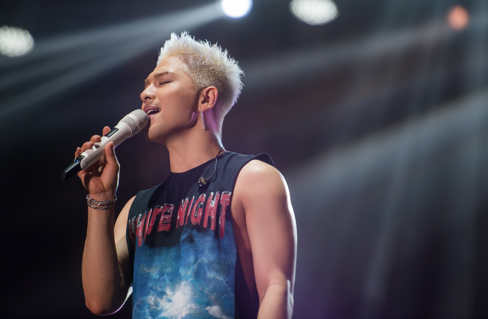 Konser Taeyang di Jakarta: “Saat Terbahagiaku Adalah Saat Bersama BIGBANG”