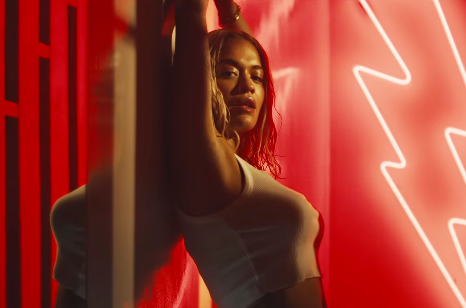 Let You Love Me Rita Ora Deutsche übersetzung Rita Ora Persembahkan Club Anthem 'Let You Love Me' Sebagai Single Baru