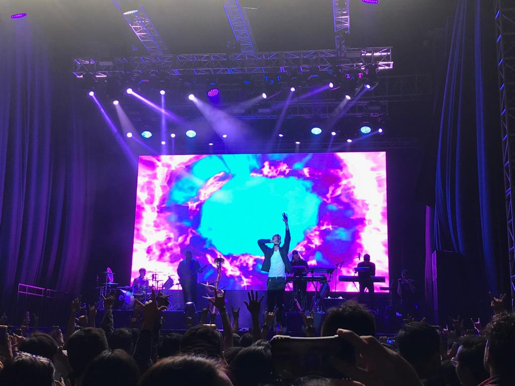 Konser Perdana di Jakarta, Machine Gun Kelly Sukses Membuat Penonton Histeris