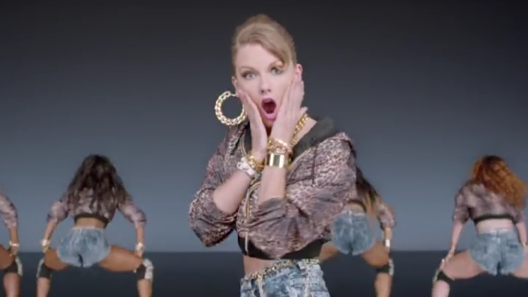 Taylor Swift Mengaku Dilarang Membawakan Lagu Lamanya di AMAs oleh Scooter Braun dan Scott Borchetta