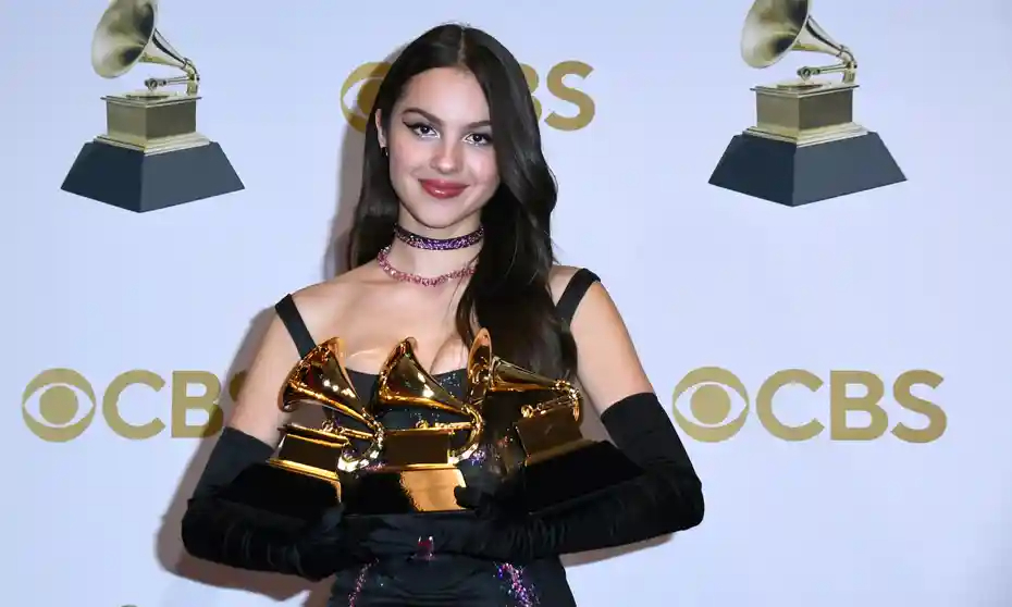 Olivia Rodrigo Sabet 3 Piala Sekaligus Di Ajang Grammy Awards 2022