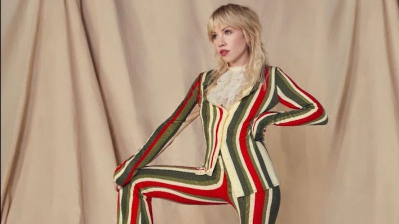 Carly Rae Jepsen Berkolaborasi Bersama Lewis OfMan Di Single 'Move Me'