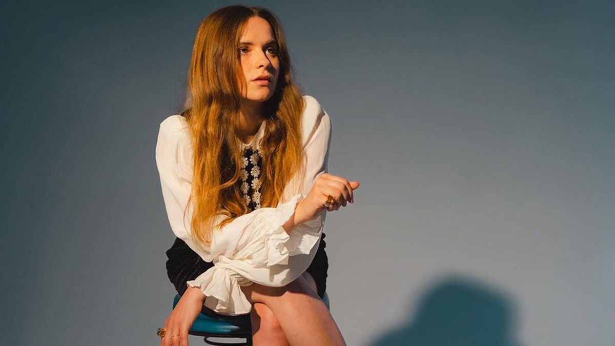 Gabrielle Aplin Nov22