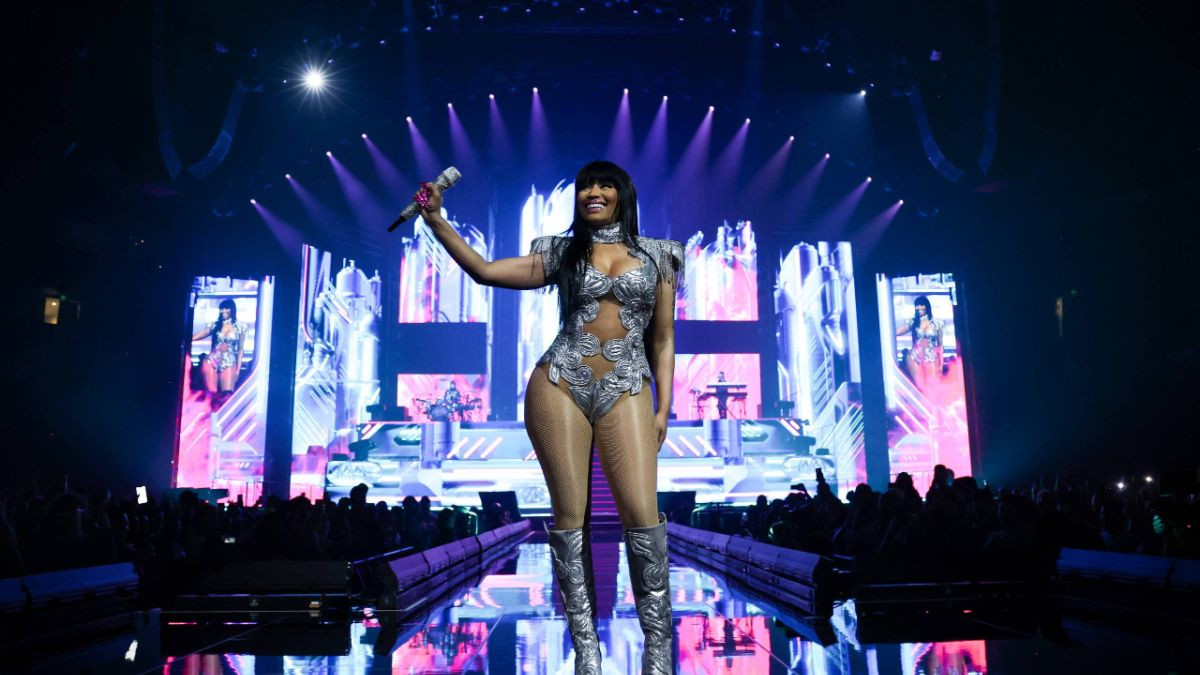 Nicki Minaj Buat Permintaan Maaf Atas Batalnya Konser di Manchester Akibat Penangkapannya di Amsterdam