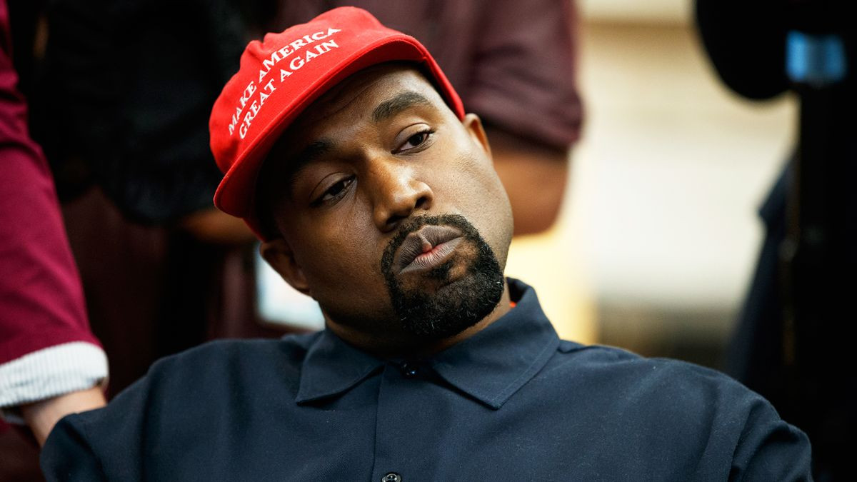 Agensi Bakat Putuskan Kontrak dengan Kanye West Usai Kontroversi Antisemit dan Dukung Diddy