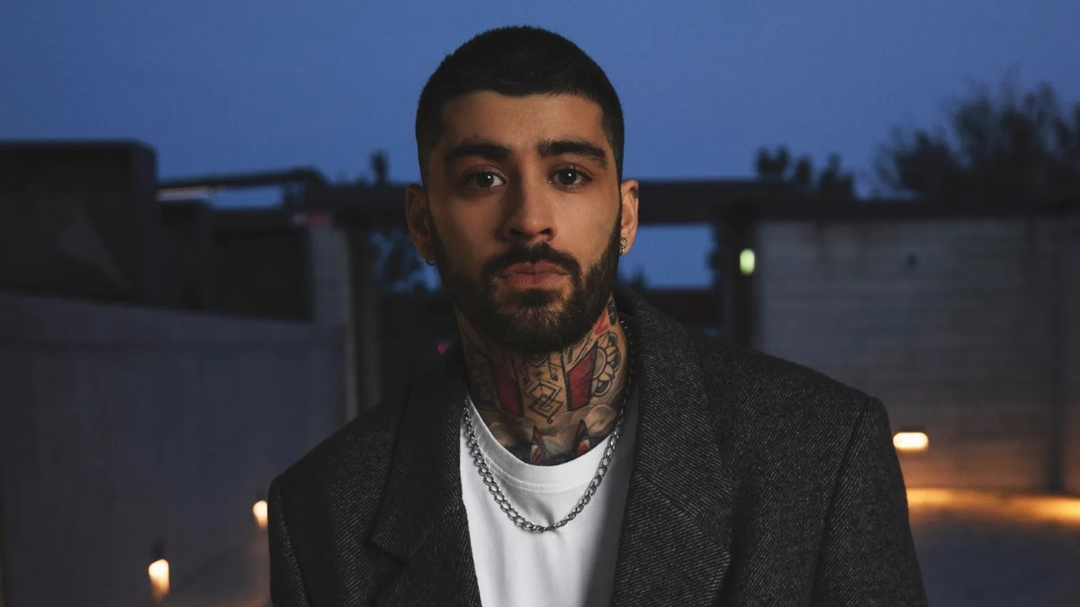Zayn Malik Umumkan Tur Skyway To The Sky Di Tonight Show