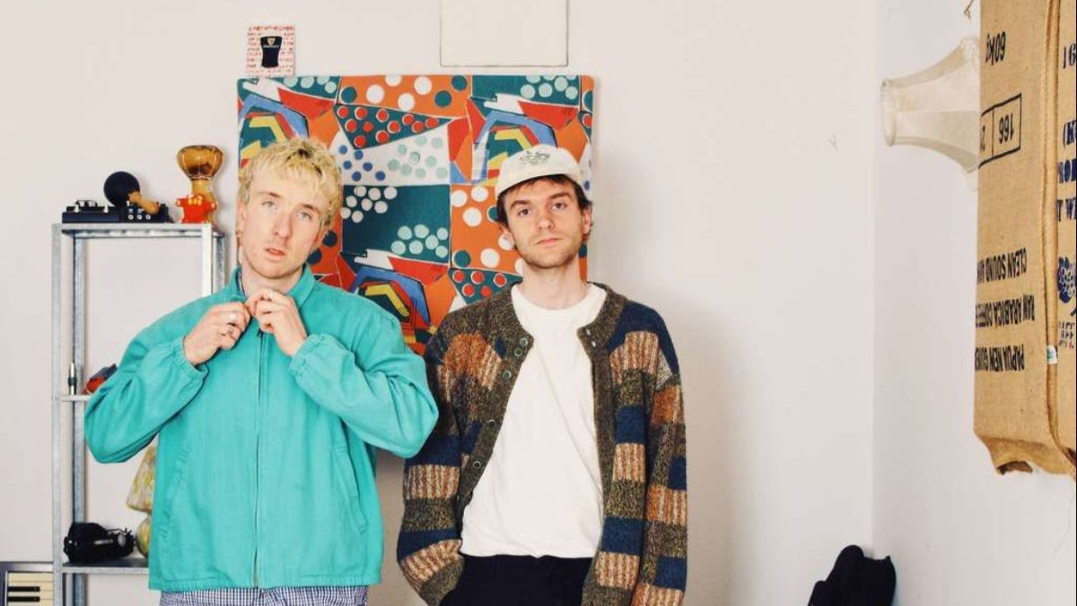 Good Neighbours Ungkap Sensasi Pertemuan Pertama Lewat Lagu 'Starry Eyed'