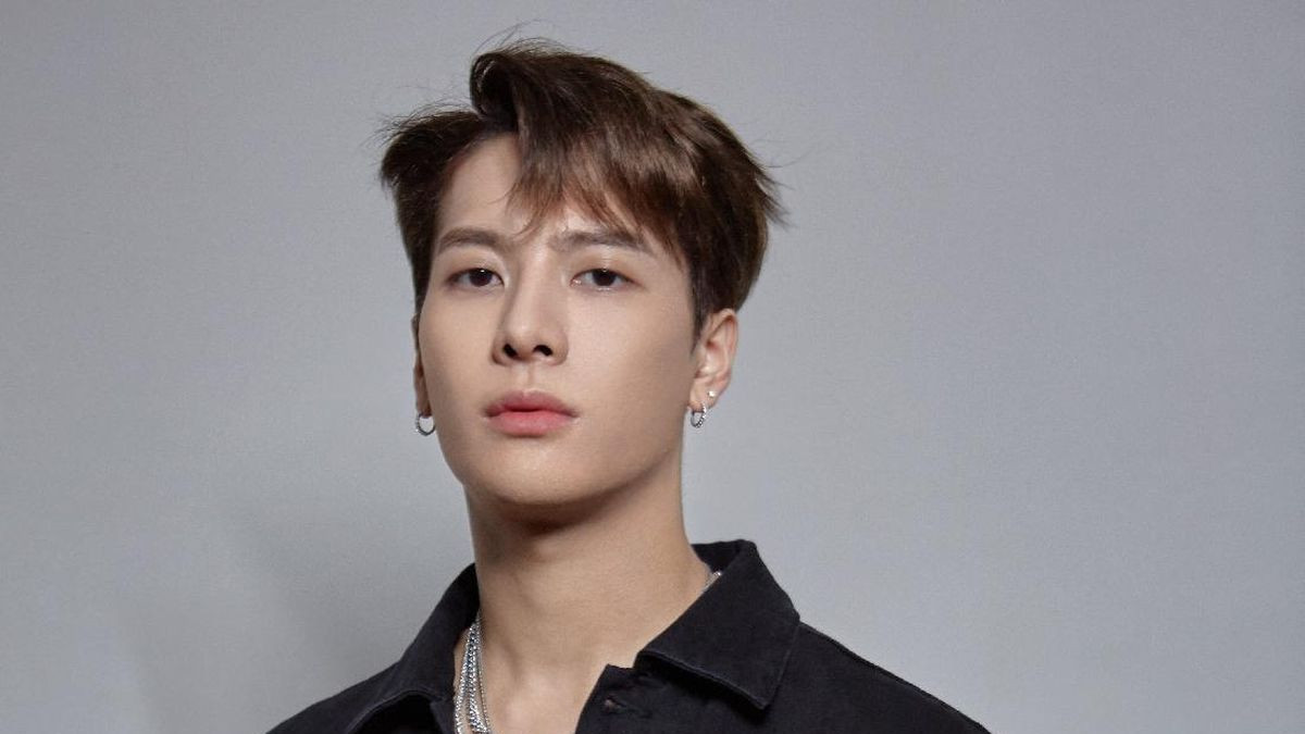 Jackson Wang Pamer Kekuatan Super dalam MV Terbaru, ‘GBAD’