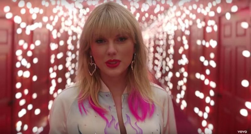 taylor-swift-lover