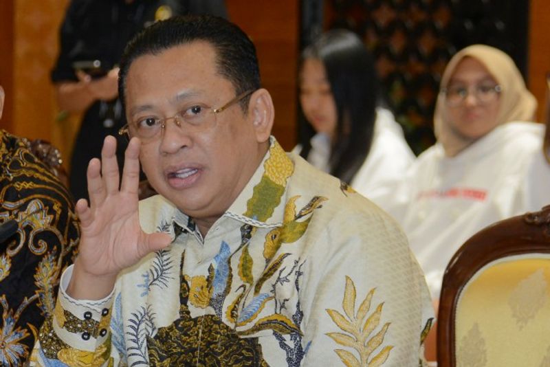 009 Ketua DPR OJI_4679