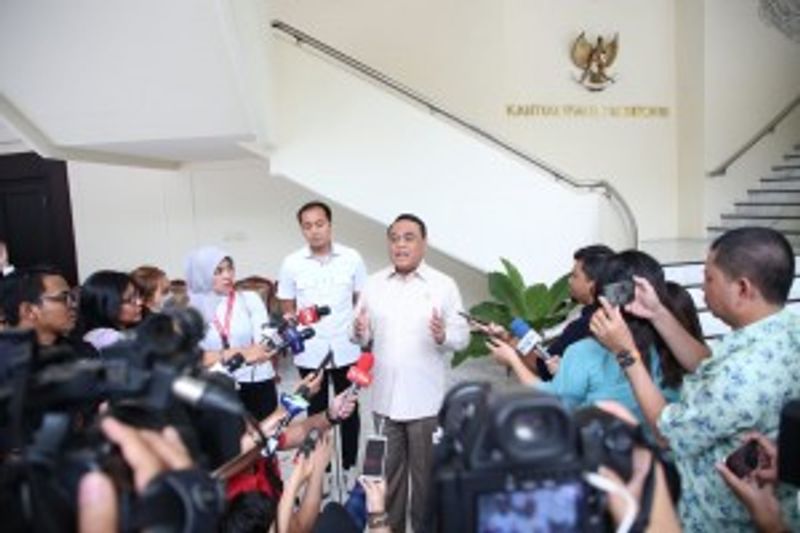 Doorstop-Menteri-PANRB-300x200