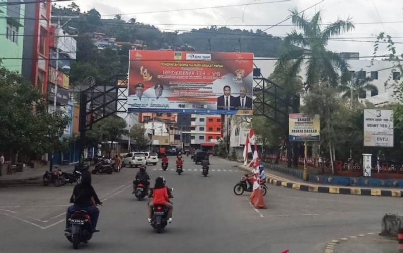 Kota-Jayapura - damai