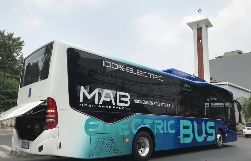 bus listrik-uji coba