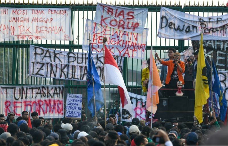 mahasiswa trisakti-demo