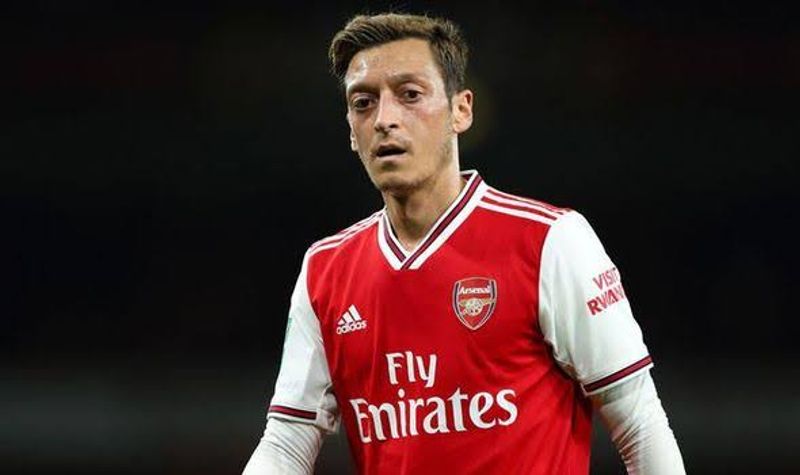 mesut ozil (metro co uk)1
