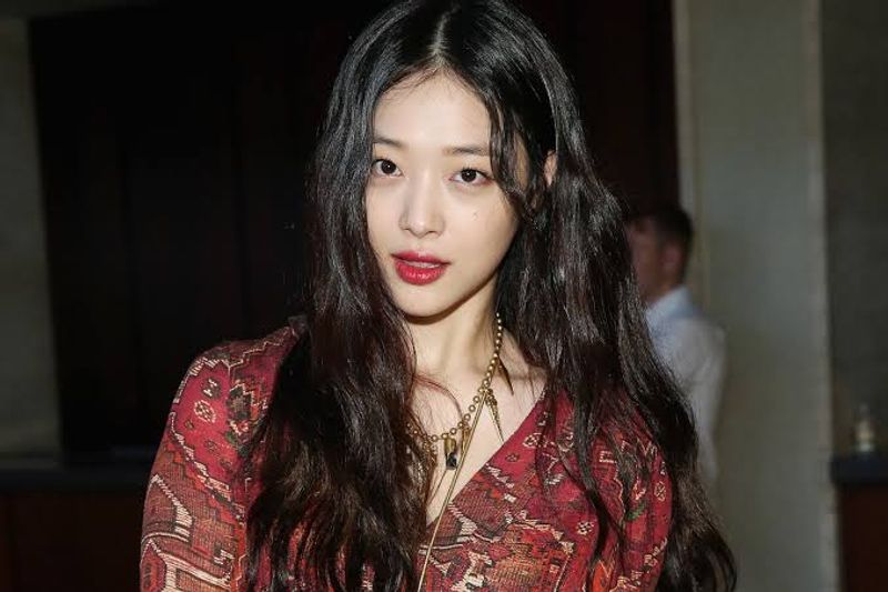 choi jin ri - sulli (nigeria news)