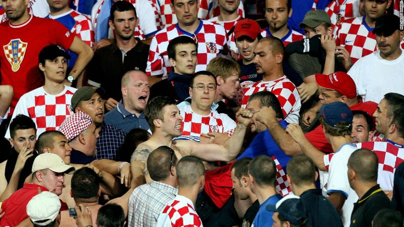 suporter Serbia (edition espn com)