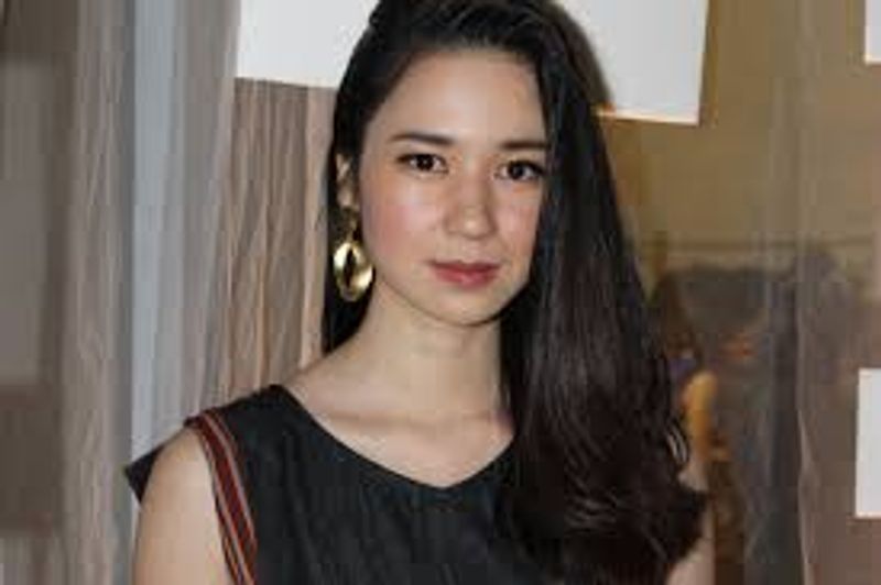 laura basuki (blogunik com)