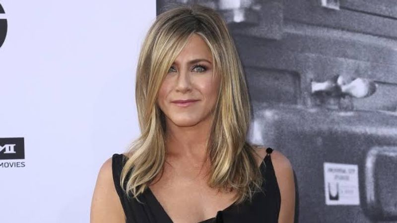 jennifer aniston (latimes com)