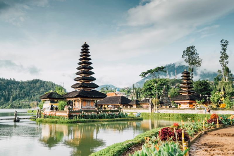 bali-pagoda-indonesia_1150-11021