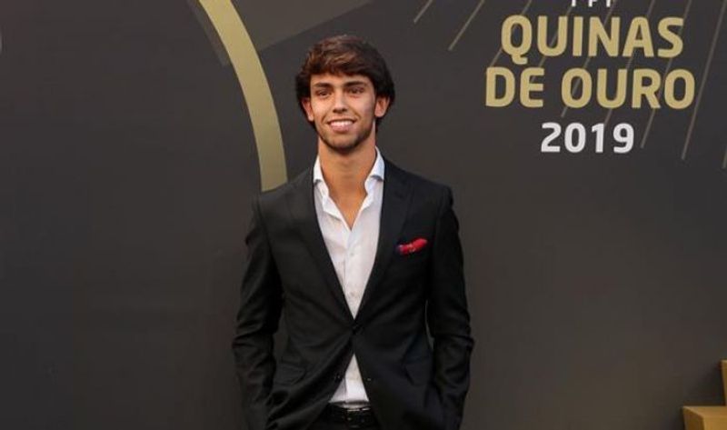 joao felix raih penghargaan