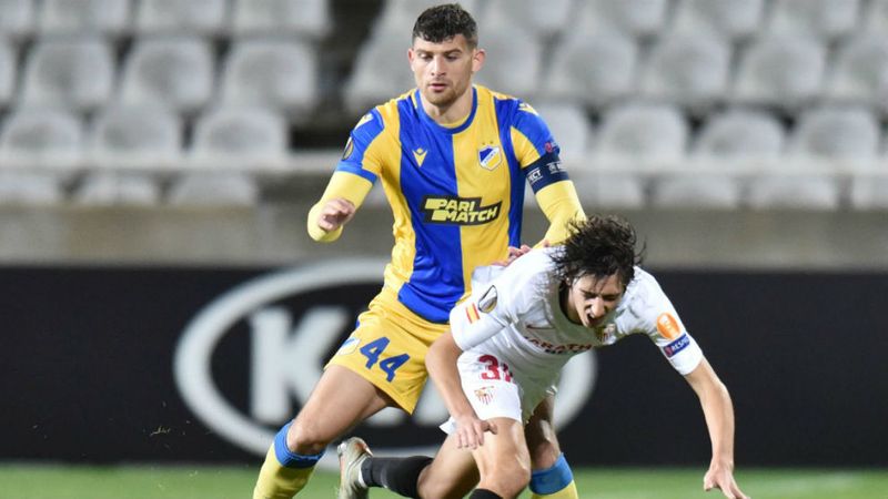 apoel vs sevilla (marca com)