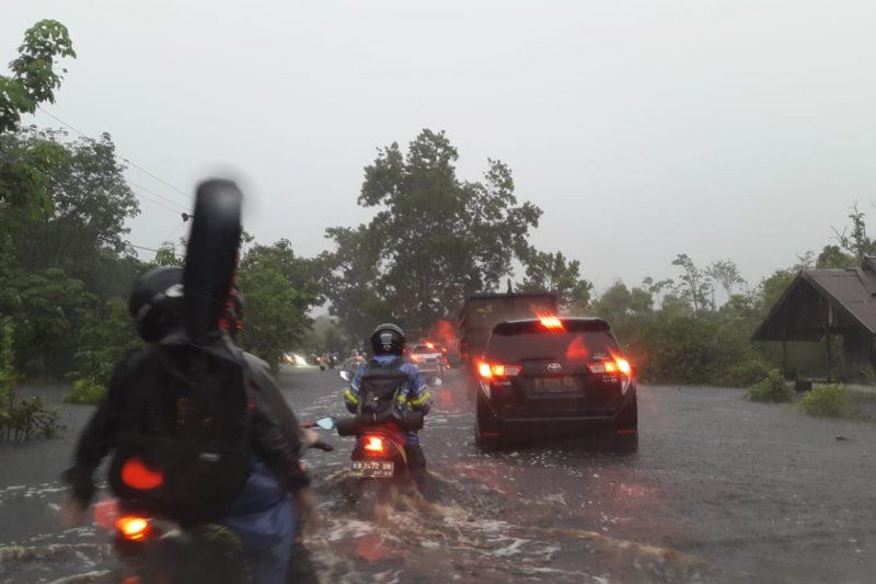 jalan trans kalimantan