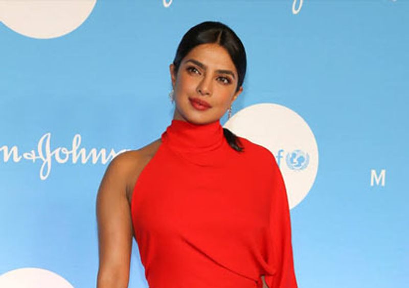 priyanka chopra (asia net)