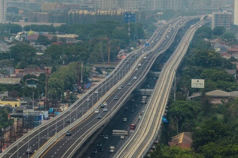antarafoto-tol-layang-jakarta-cikampekii-mulai-beroperasi-151219-fm-1a-1