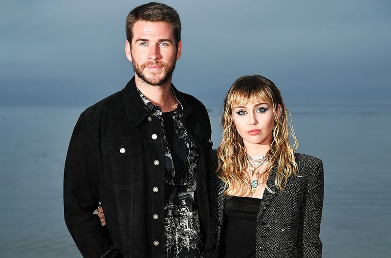 miley cyrus- liam hemsworth (billboard)