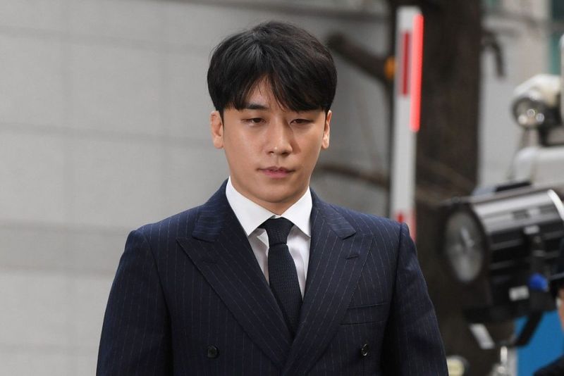 Seungri (beepdo com)