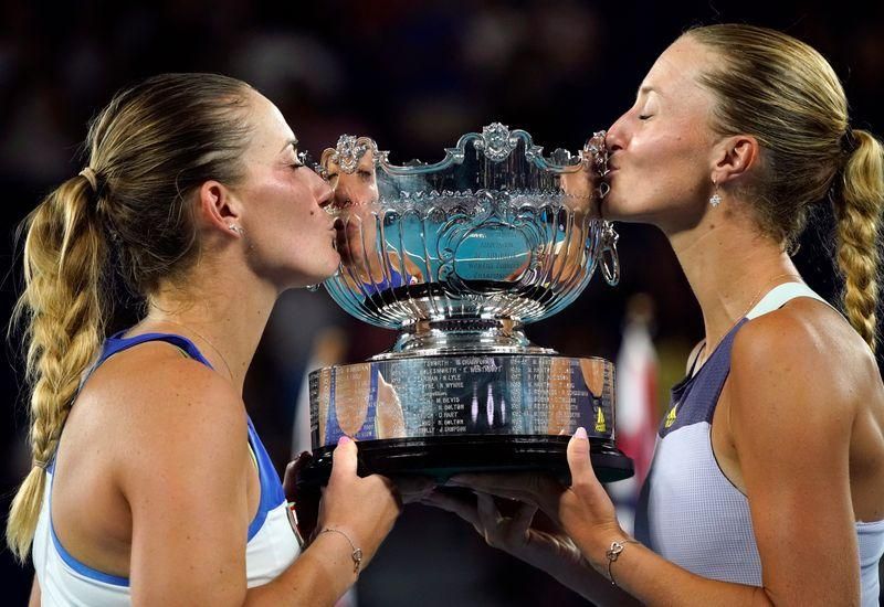 Mladenovic dan Babos (reuters com)