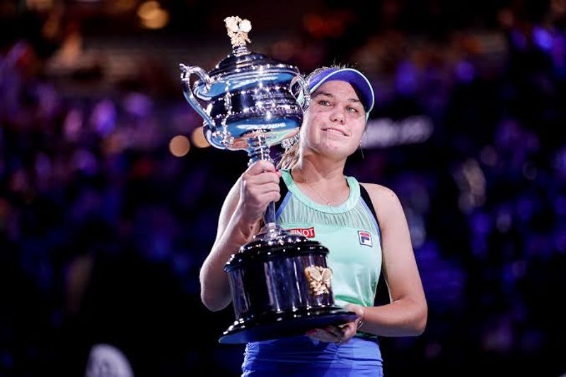 sofia kenin (people com)