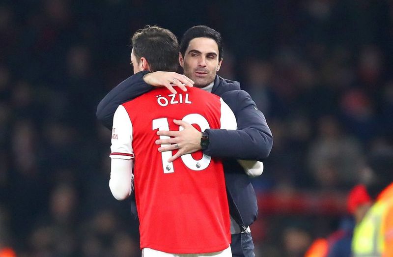 mesut ozil - mikel arteta (talksport com)