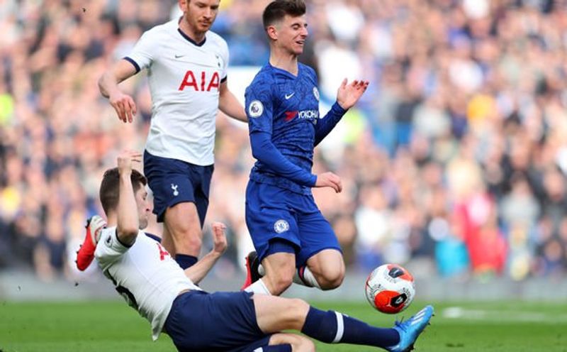 Chelsea-vs-Tottenham (express co uk)