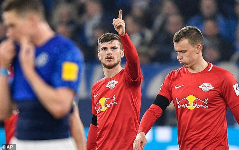 schalke vs leipzig (dailymail com)