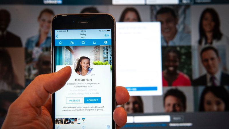 LinkedIn stories