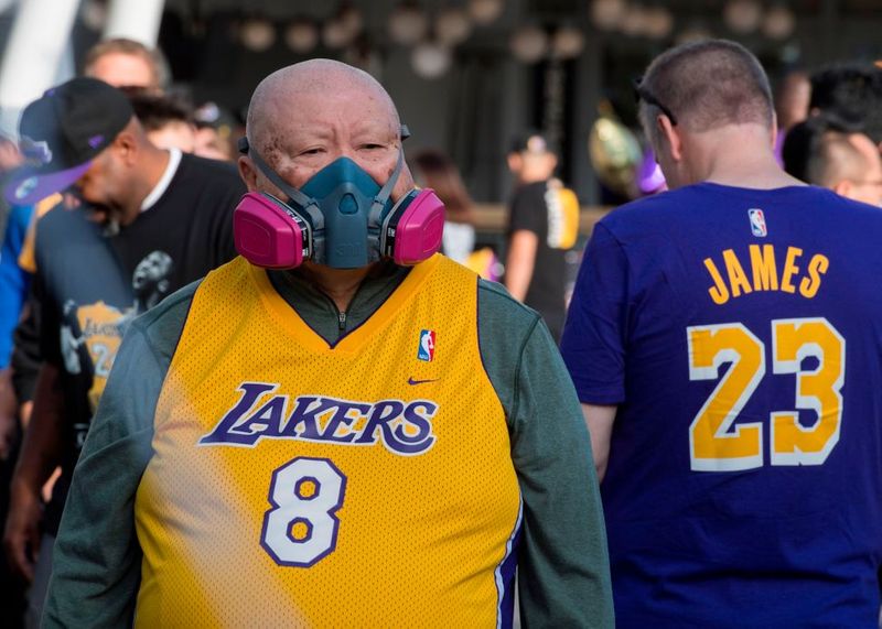 tim dan ofisial LA Lakers (observer com)