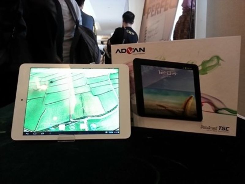 advan tab 8