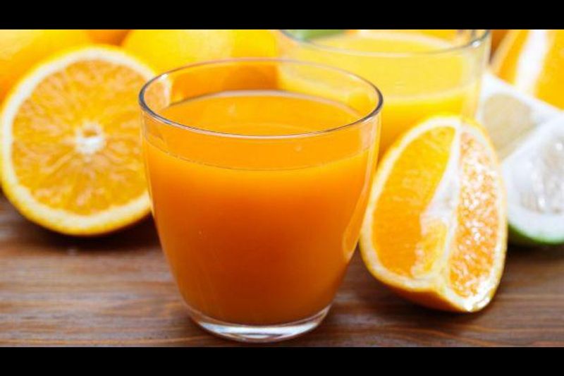 tangkal-corona-ipb-dan-ui-teliti-minum-jus-jeruk-dengan-kulitnya-o50