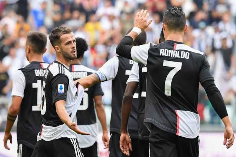 juventus vs leverkusen (standard co uk)