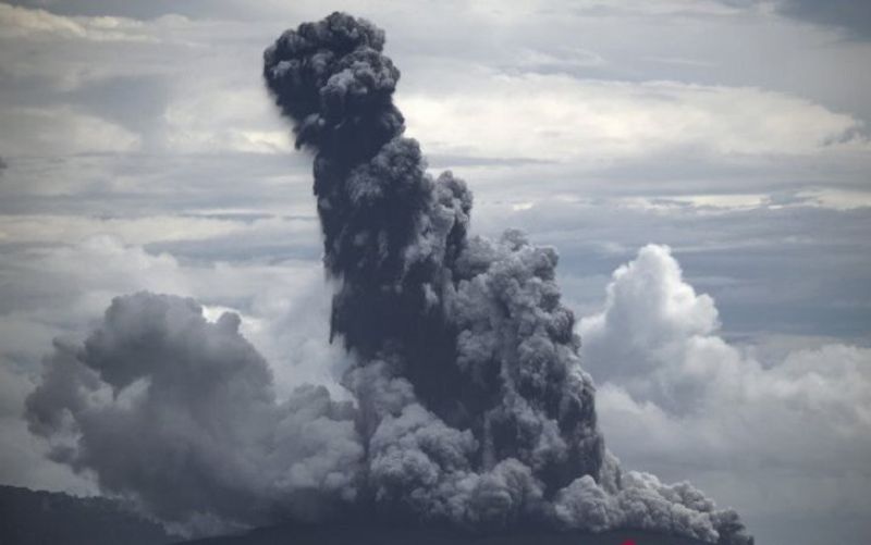 krakatau-erupsi