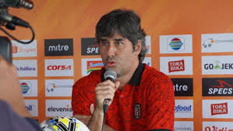 Stefano Cugurra (wearemania ney)