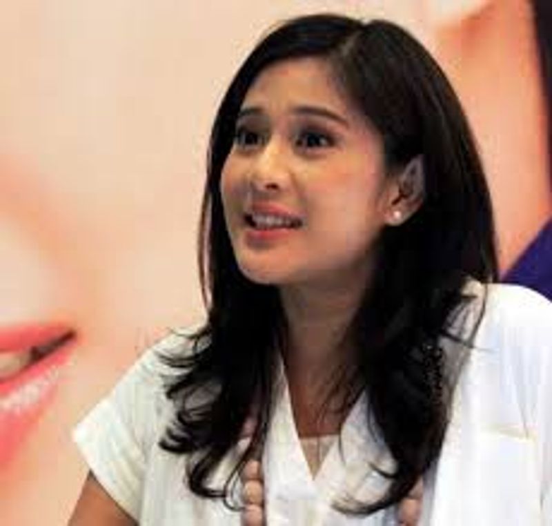dian sastro