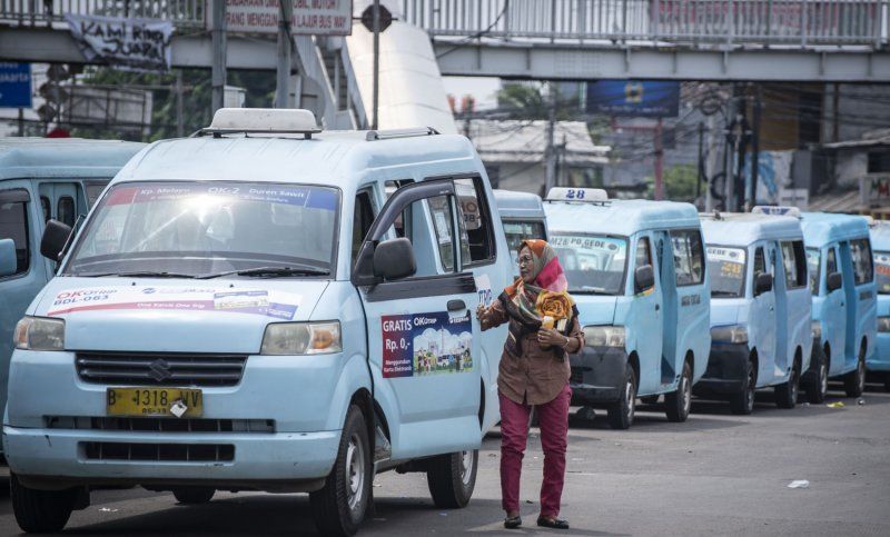 Angkutan-Umum-Jakarta-111218-