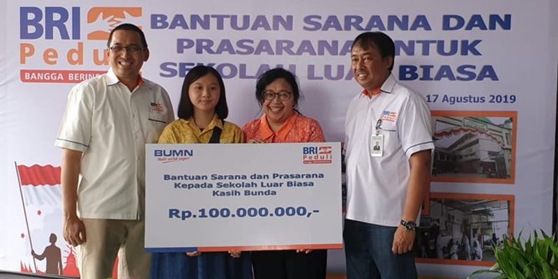 rayakan-hut-ri-bri-beri-bantuan-csr-kepada-57-slb-di-seluruh-indonesia