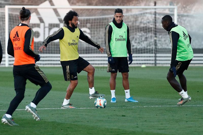 real madrid berlatih (realmadrid com)
